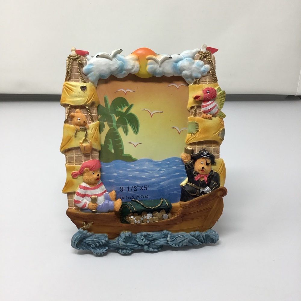 Colorful Picture Frame Set - Picture 2 of 6